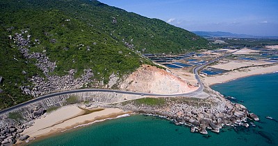 Khám phá vẻ đẹp quyến rũ của Bãi Tiên (Phú Yên)