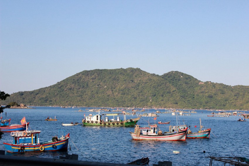 Mê mẩn vẻ đẹp Vịnh Vũng Rô Phú Yên